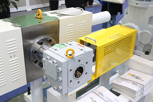 熔體計量齒輪泵